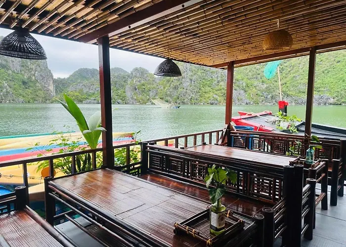 Eco Floating Stay Cai Beo