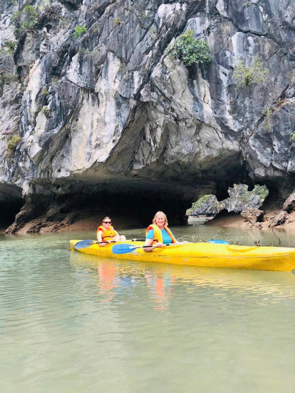 Farm stay Eco Floating Cai Beo Cat Ba Island